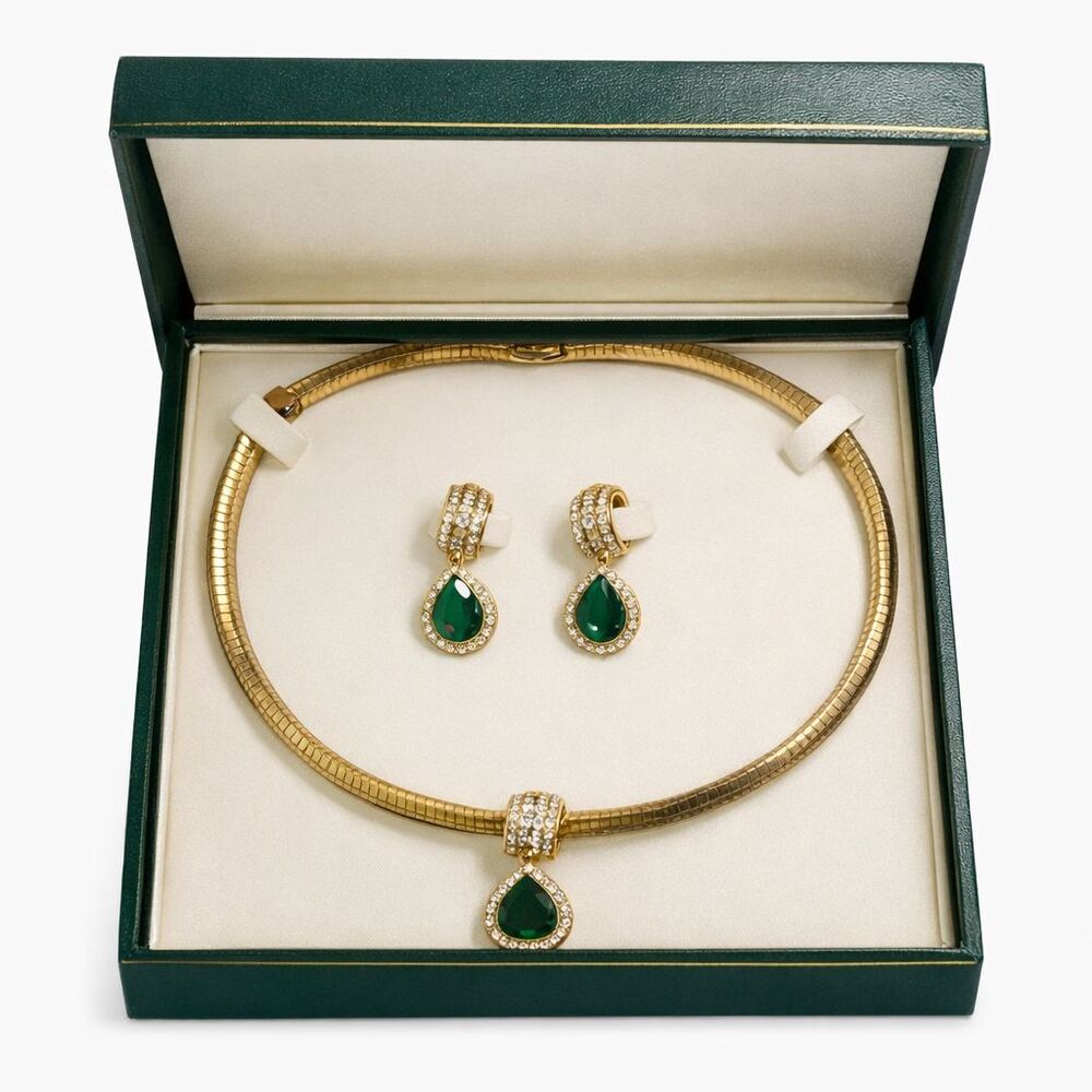 Avon Brilliant Treasures Collection Presidents Club Omega & Earrings Set 2003-04